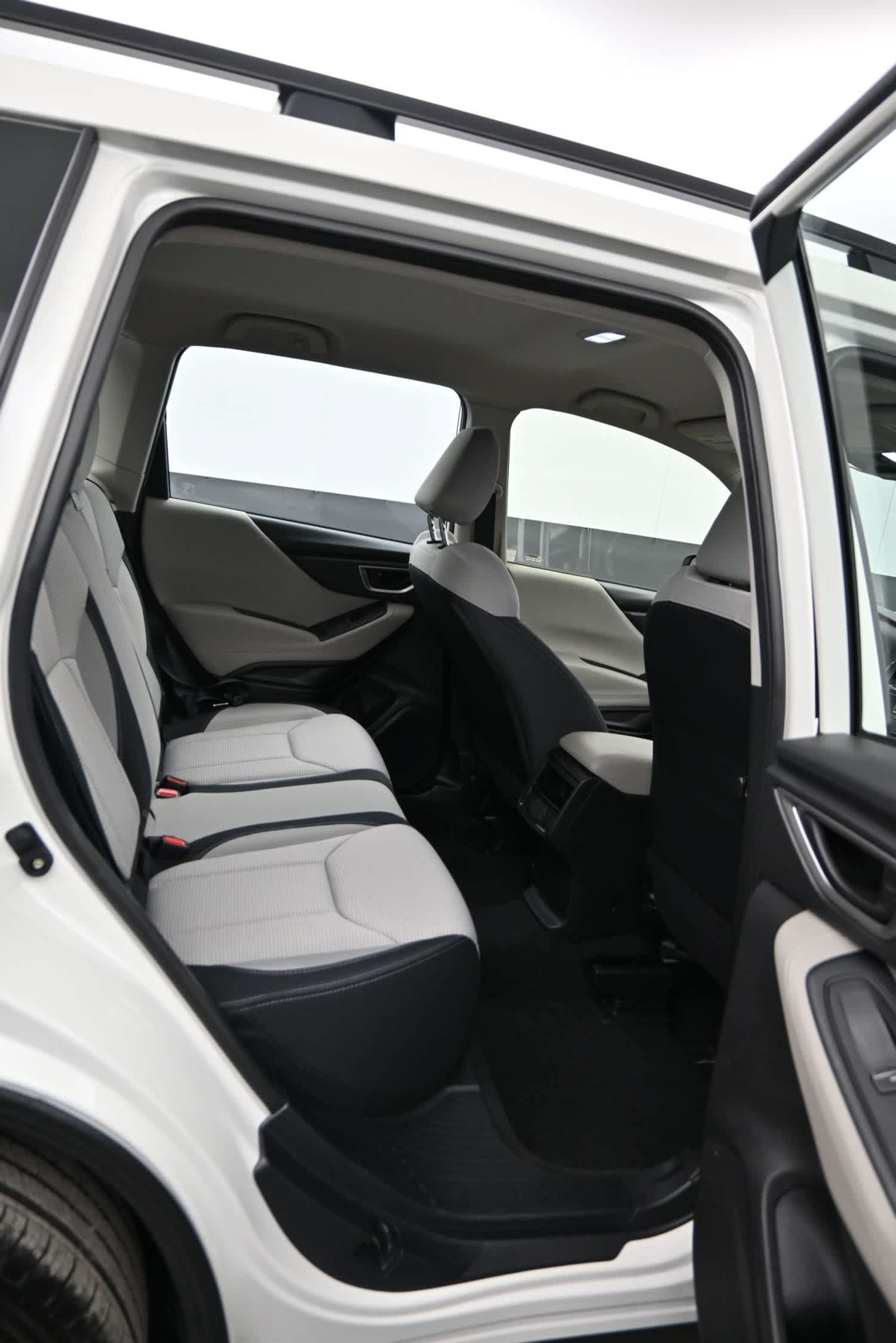 Used 2024 Subaru Forester AWD/4WD image 12