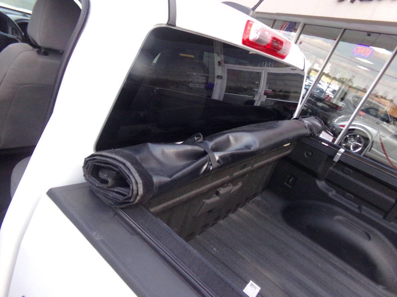 Used 2020 Chevrolet Colorado W/T w/ Custom Special Edition image 18