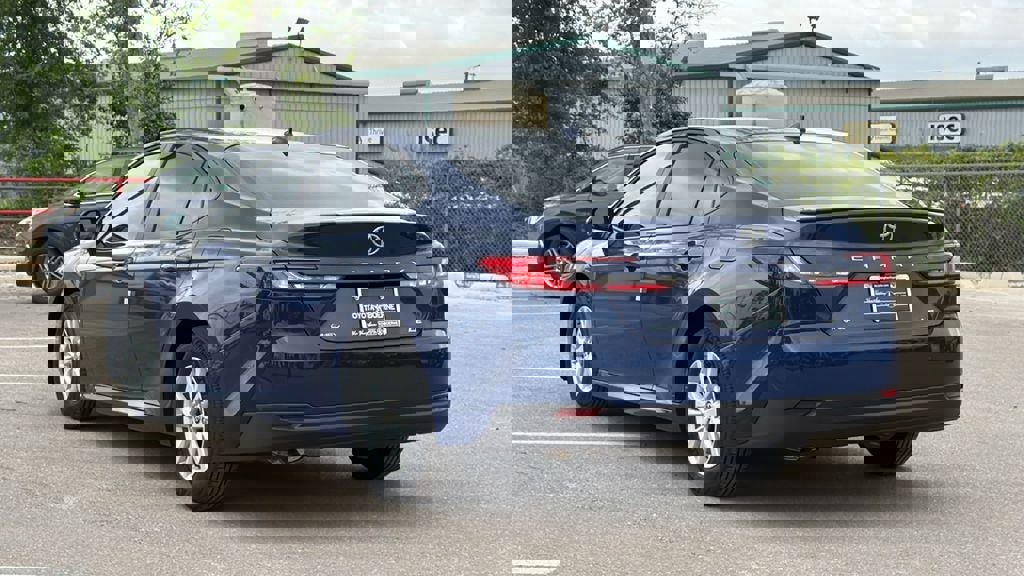 New 2026 Toyota Camry LE image 9