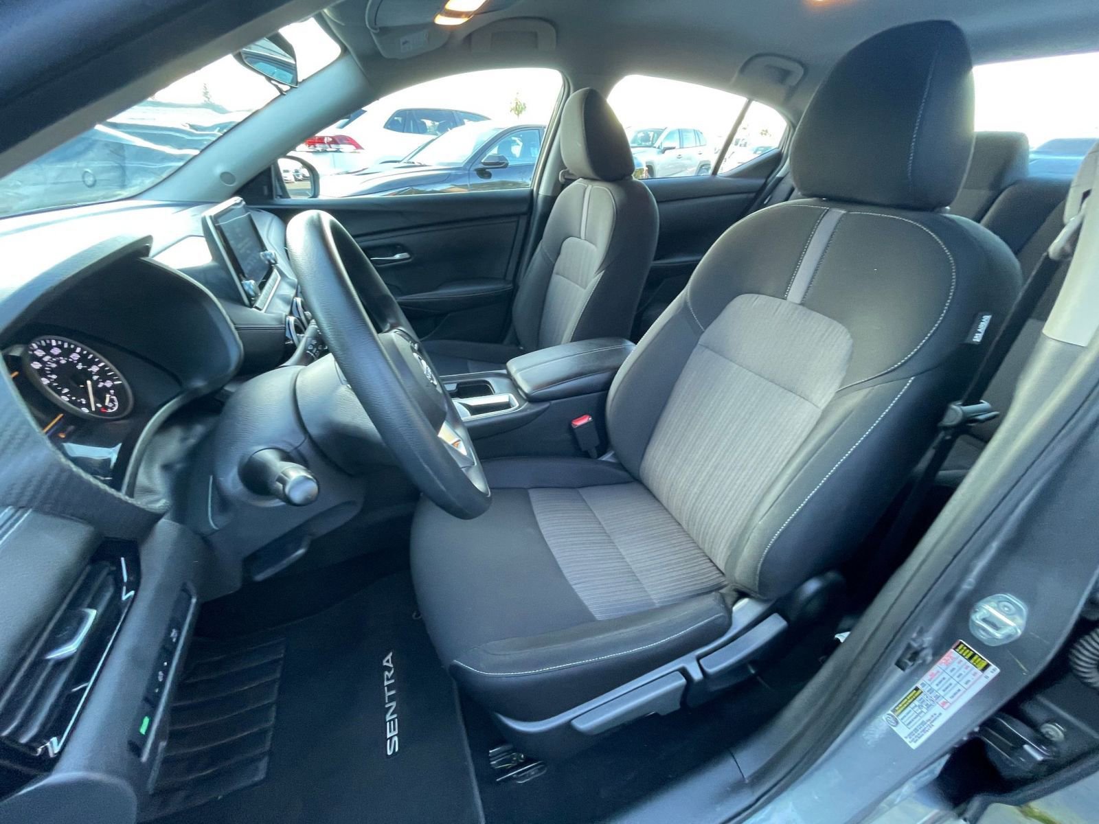 Used 2025 Nissan Sentra SV FWD image 34