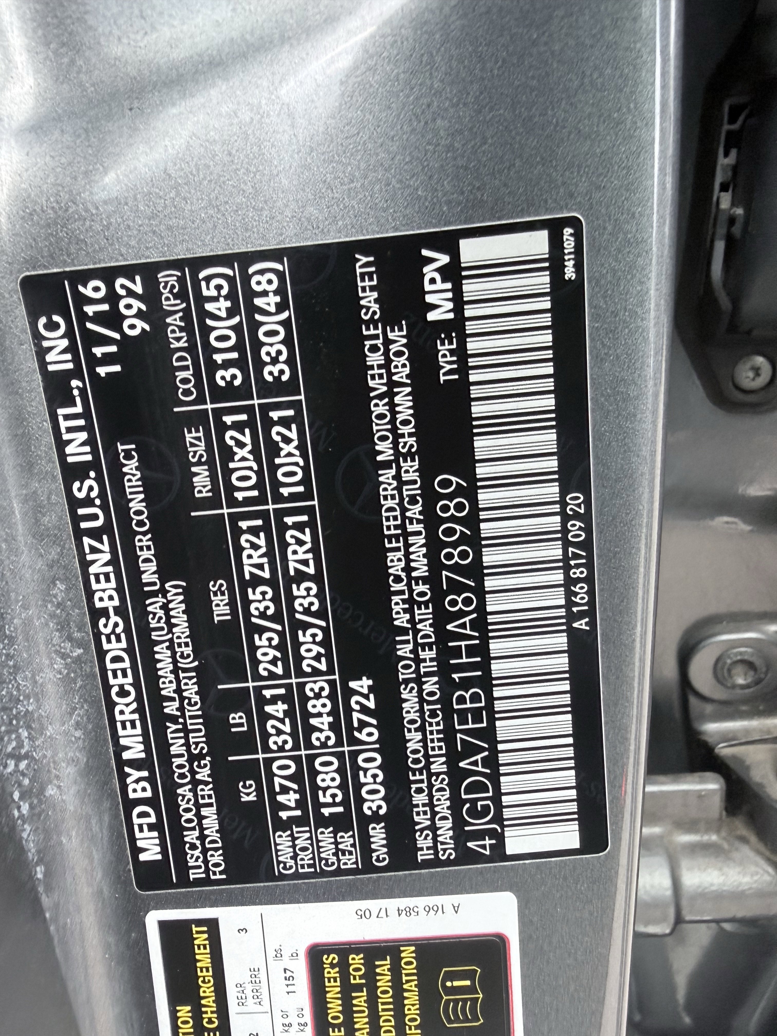 Used 2017 Mercedes-Benz GLE 63 AMG 4MATIC w/ Night Package image 25