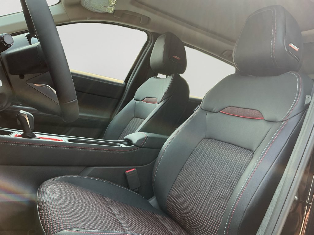 New 2026 Nissan Kicks SR w/ SR Premium Package FWD image 24