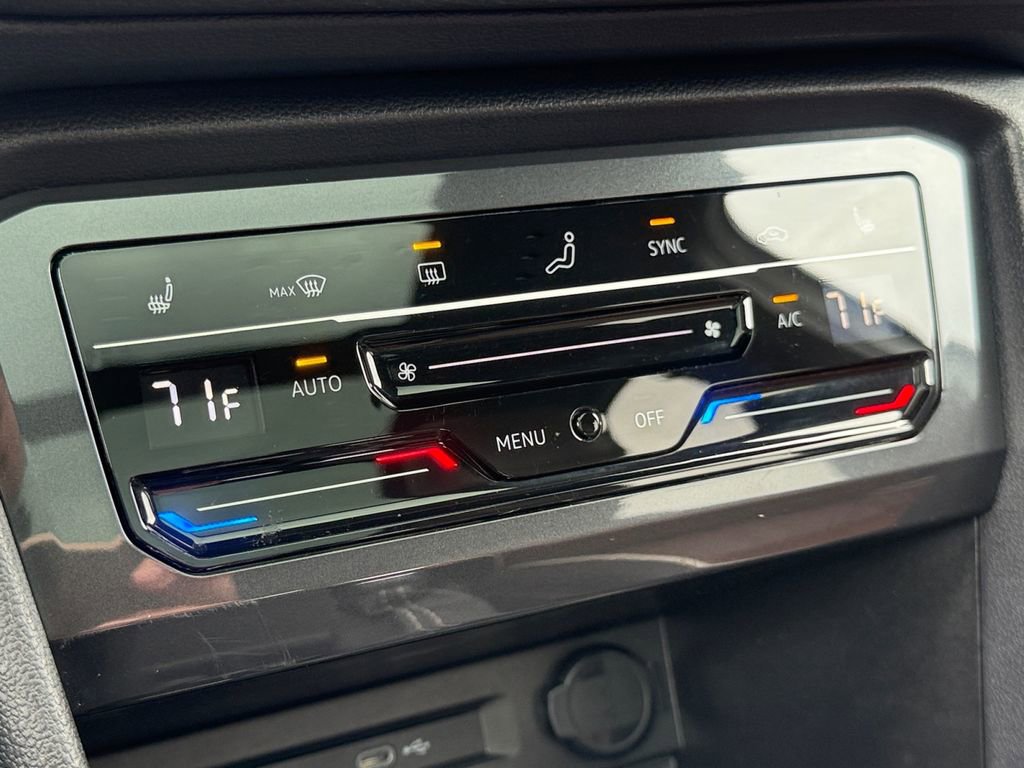 Used 2022 Volkswagen Tiguan SEL R-Line image 17