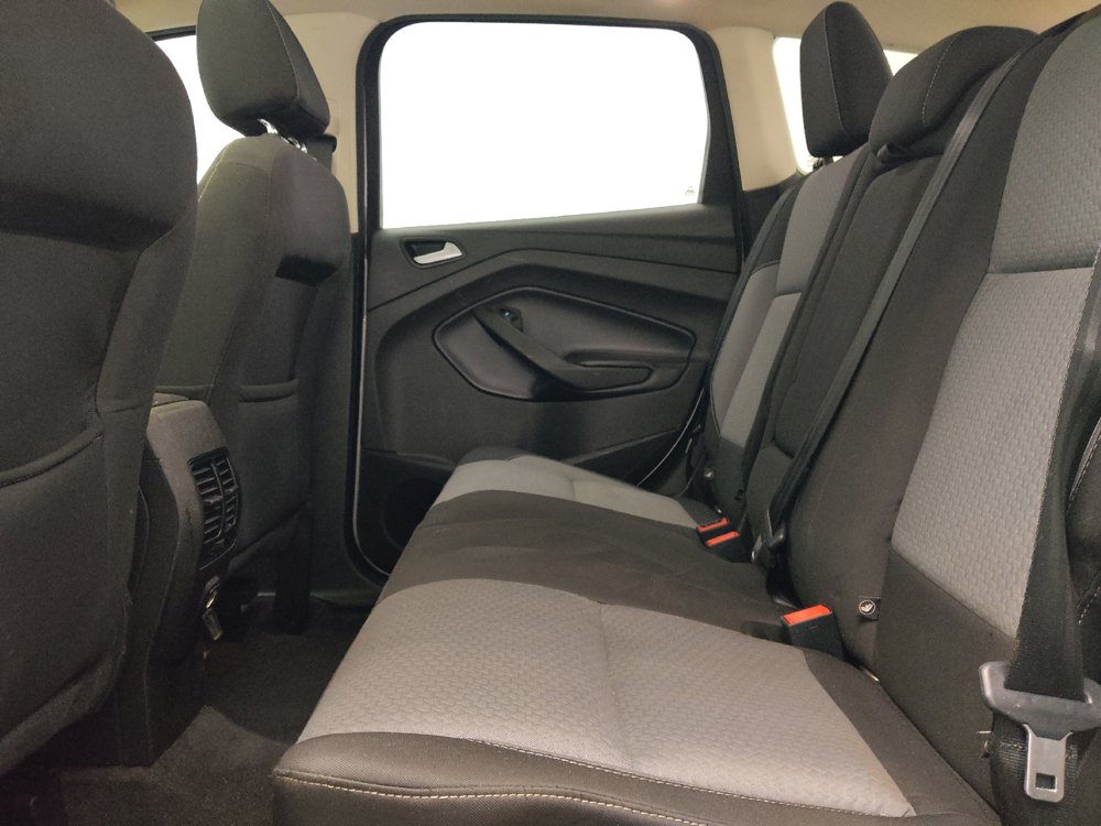 Used 2017 Ford Escape SE FWD image 18