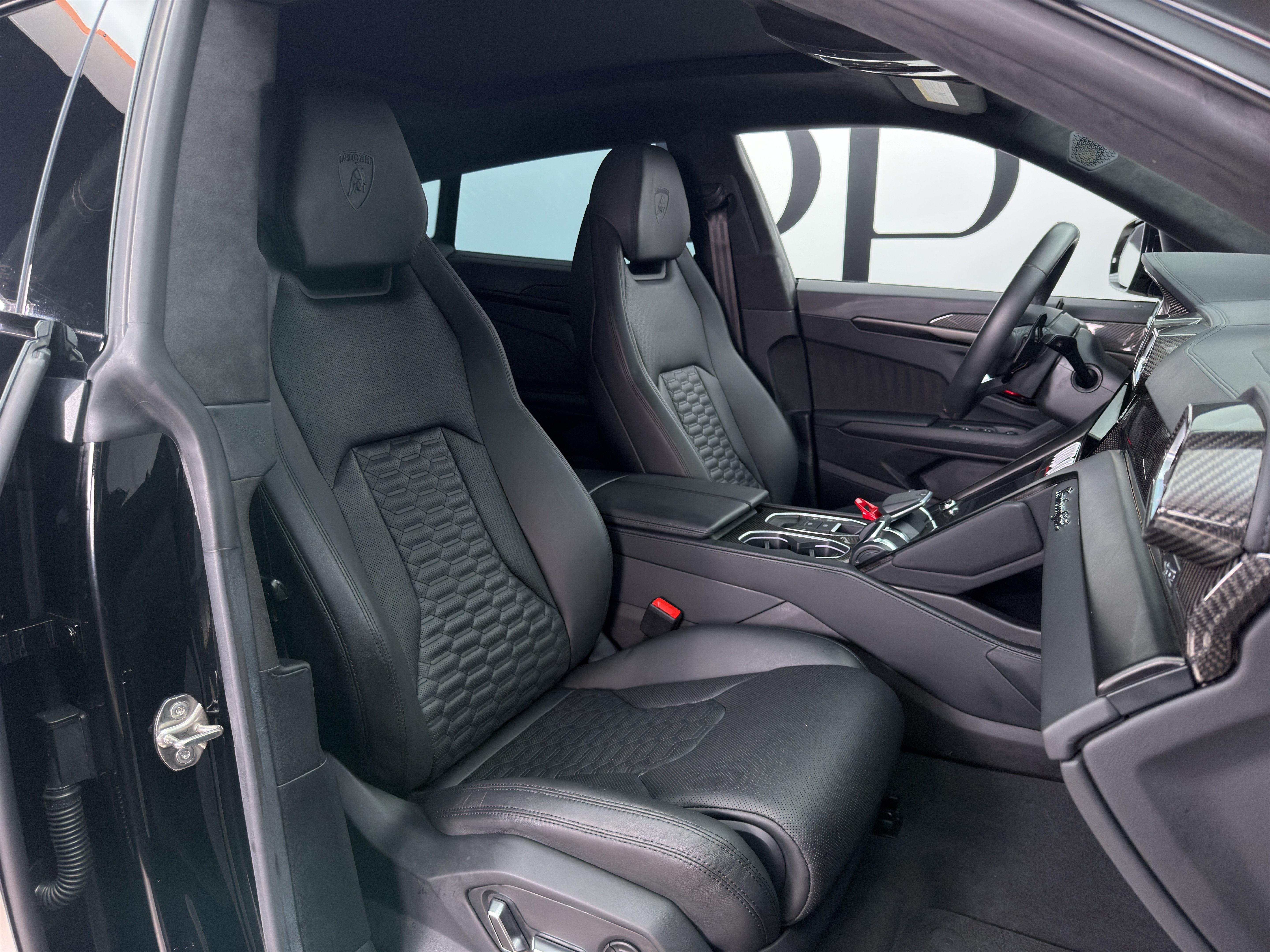 Used 2023 Lamborghini Urus S AWD/4WD image 17