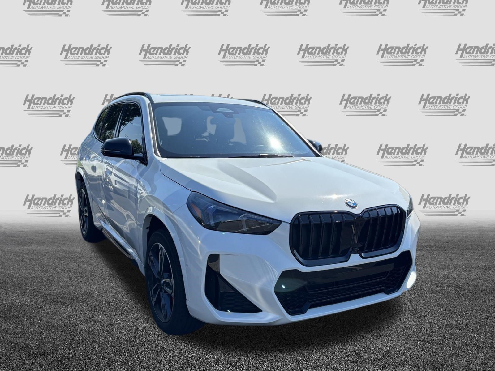 Certified 2025 BMW X1 xDrive28i w/ Technology Package AWD/4WD image 2