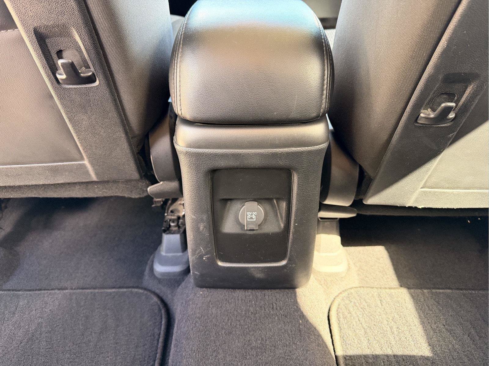 Used 2020 Dodge Journey SE w/ SE Popular Equipment Group FWD image 10