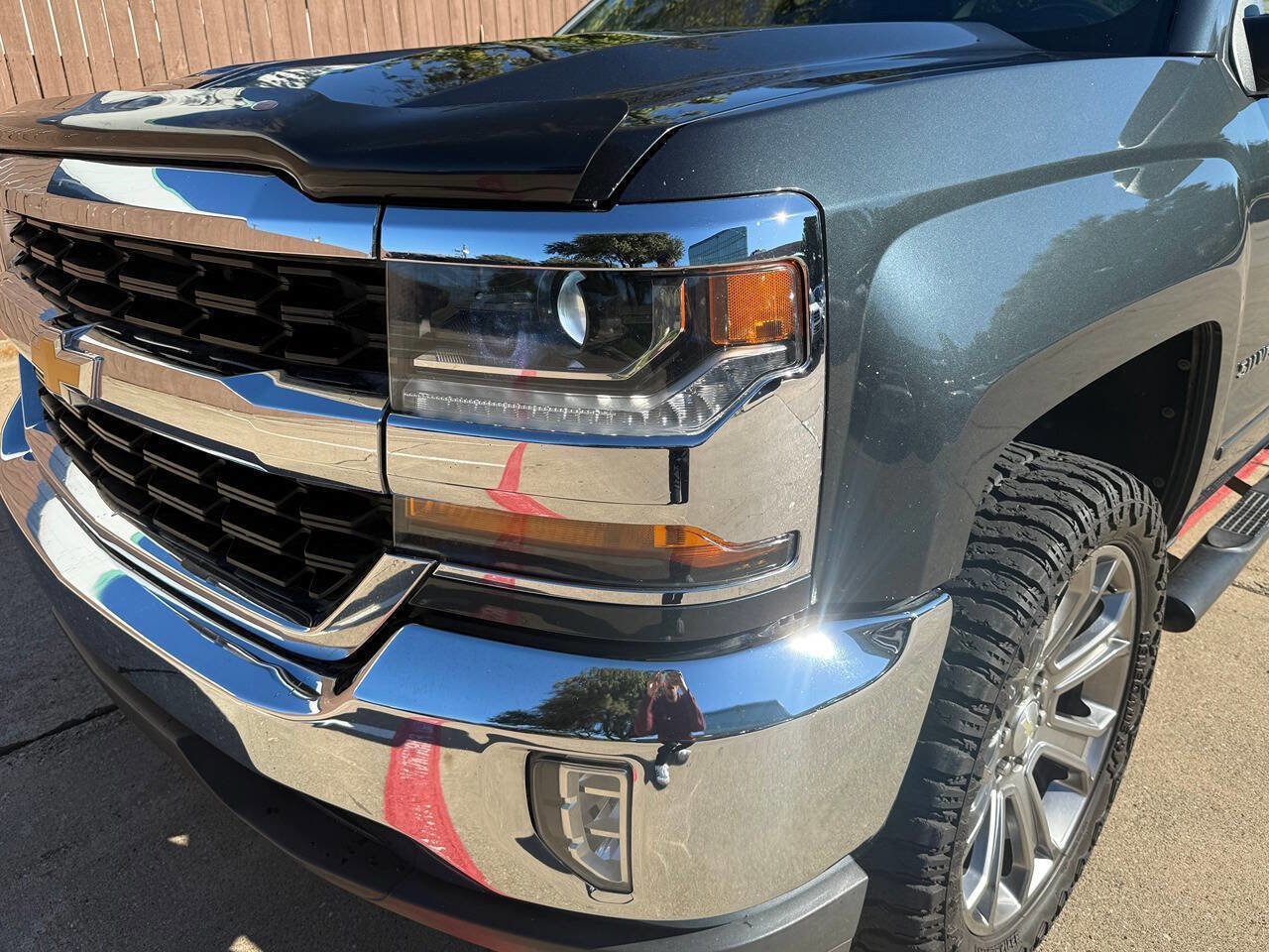 Used 2018 Chevrolet Silverado 1500 LT w/ LT Eassist Package image 10