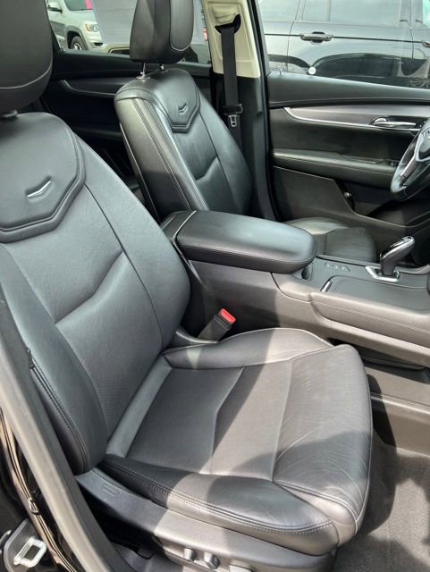 Used 2019 Cadillac XT5 Luxury AWD/4WD image 16