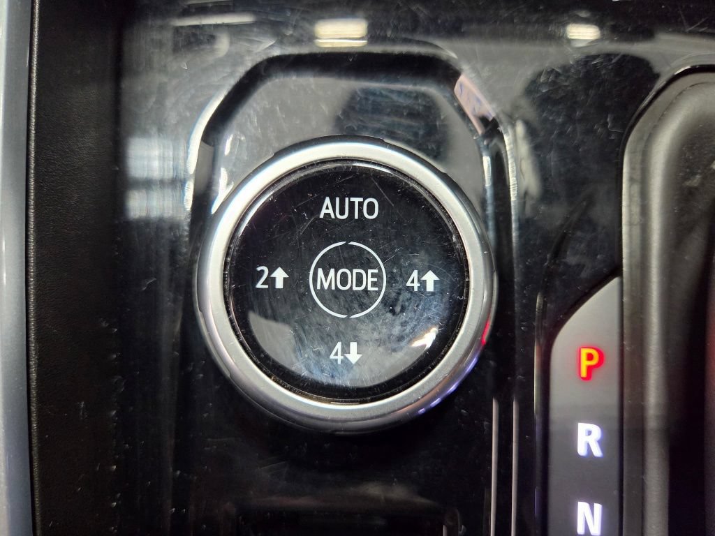 Used 2023 Chevrolet Colorado Trail Boss w/ Technology Package AWD/4WD image 38