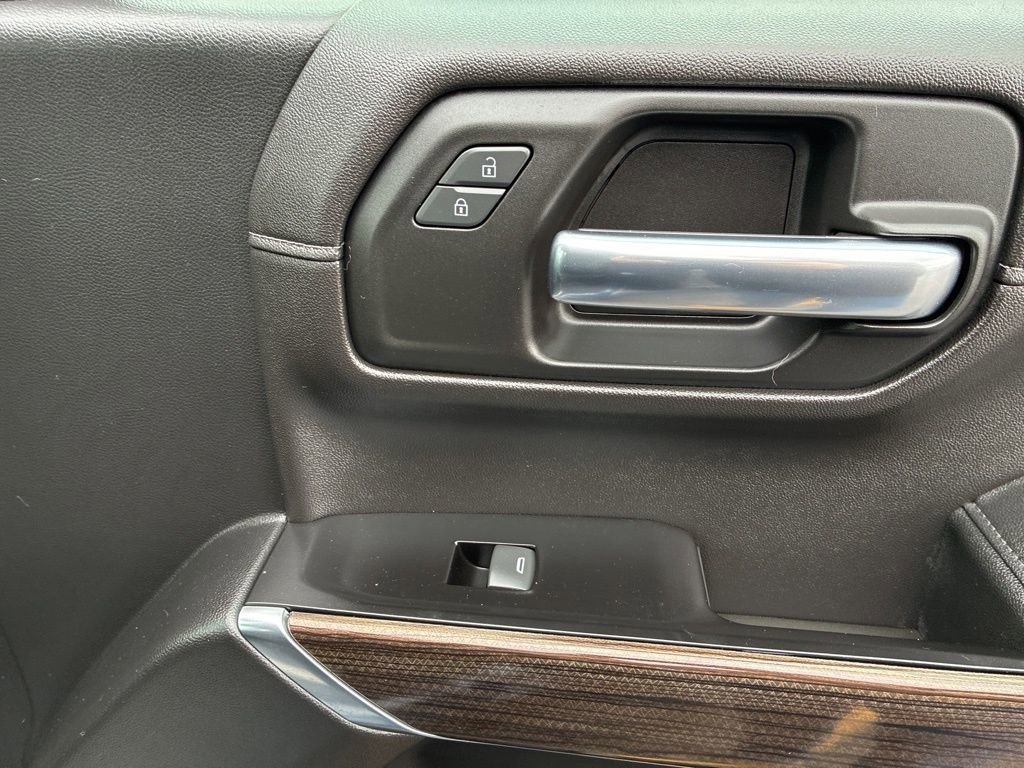 Used 2019 Chevrolet Silverado 1500 LT w/ All-Star Edition image 38