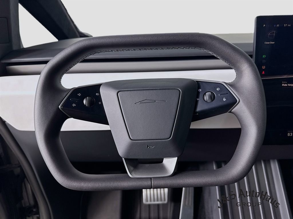 Used 2024 Tesla Cybertruck AWD Crew Cab image 12