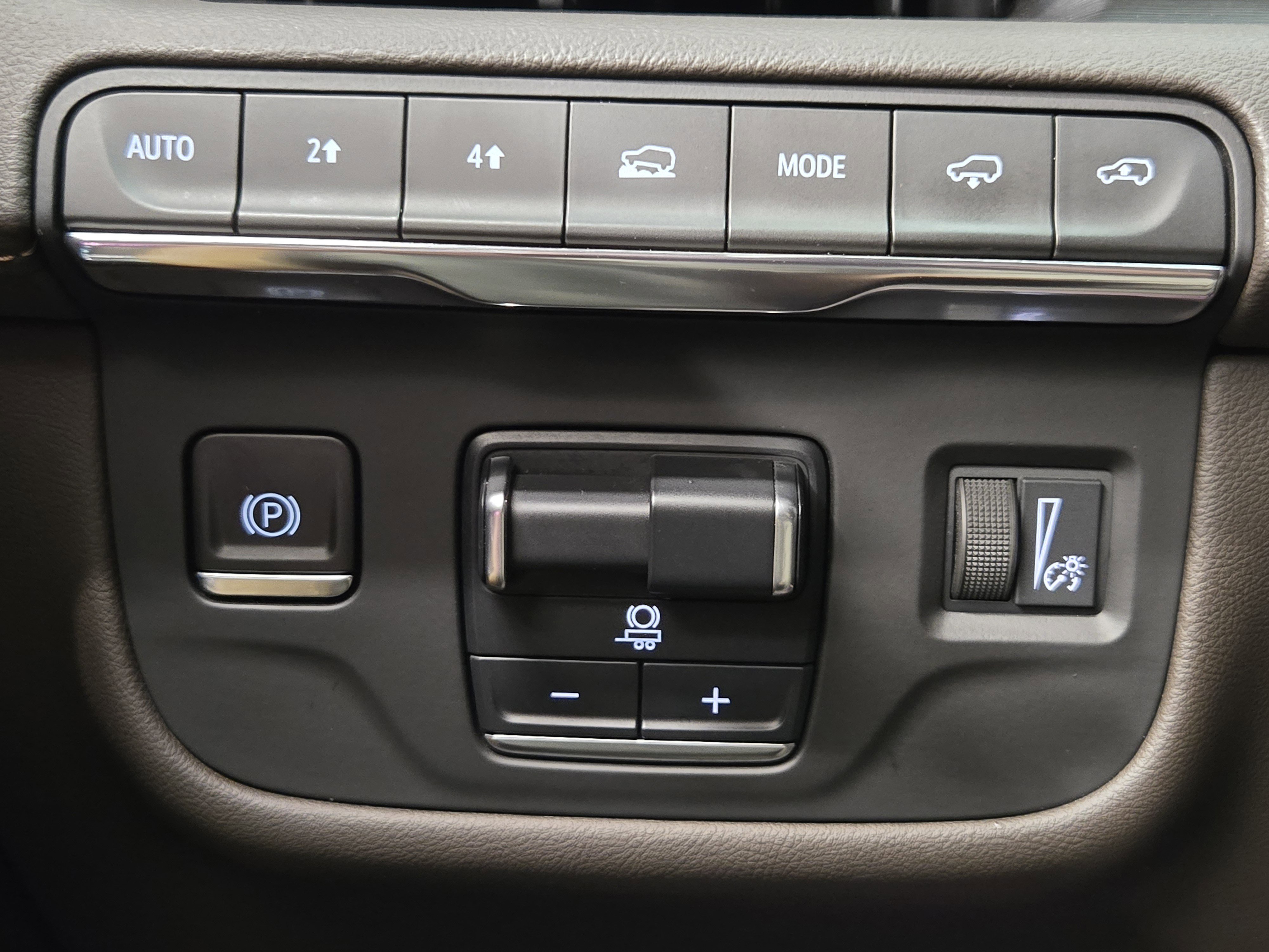 Used 2021 Cadillac Escalade Sport w/ Driver Assist Tech Package AWD/4WD image 21