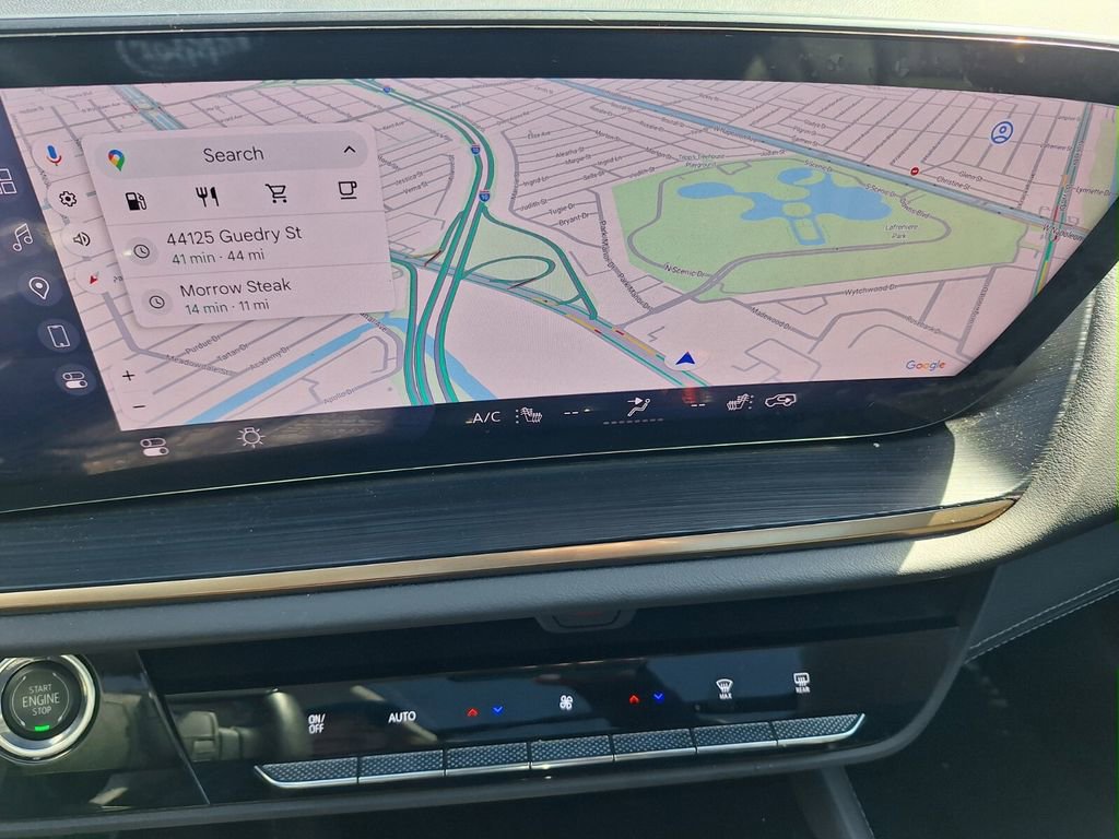 Used 2024 Buick Envision Avenir image 16