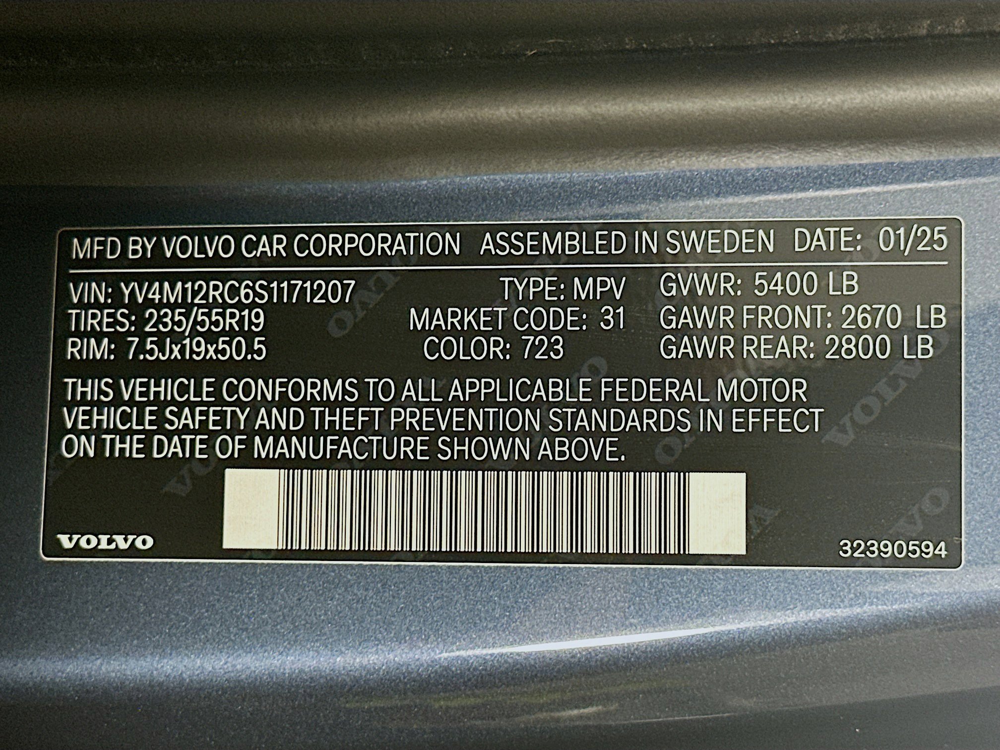 Used 2025 Volvo XC60 B5 Plus image 12