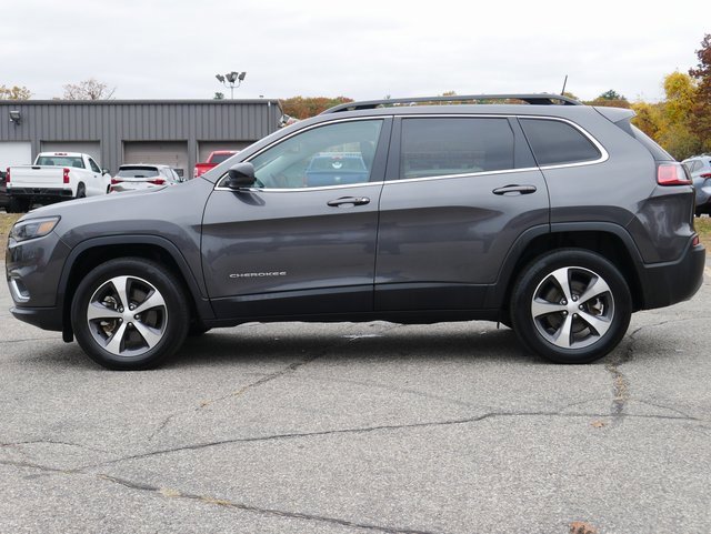 Used 2022 Jeep Cherokee Limited image 3