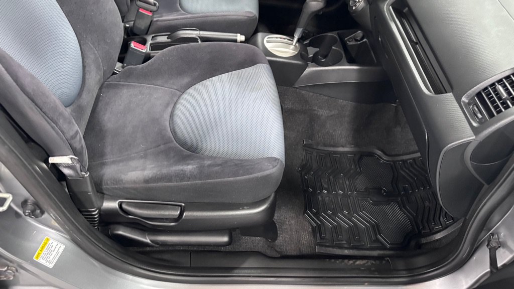 Used 2008 Honda Fit Sport image 18