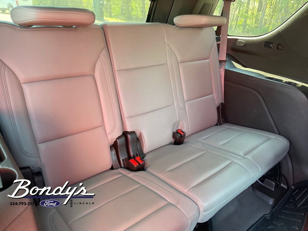 Used 2021 Chevrolet Tahoe Z71 w/ Z71 Off-Road Package AWD/4WD image 17