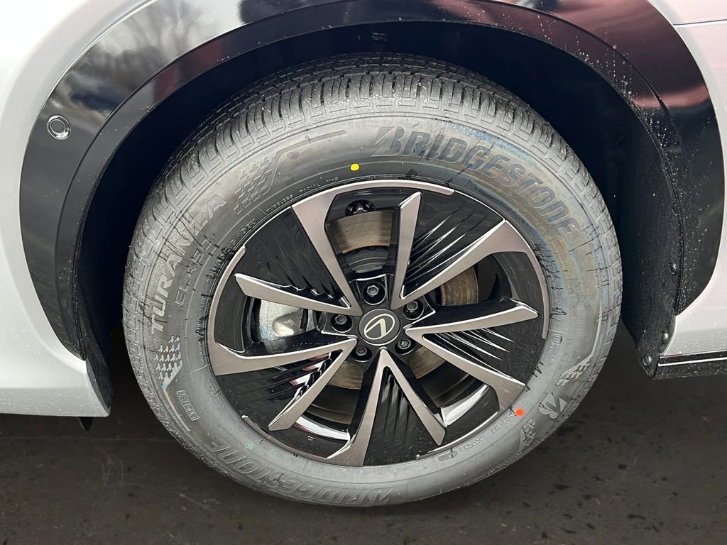 New 2026 Lexus RZ 450e AWD image 23