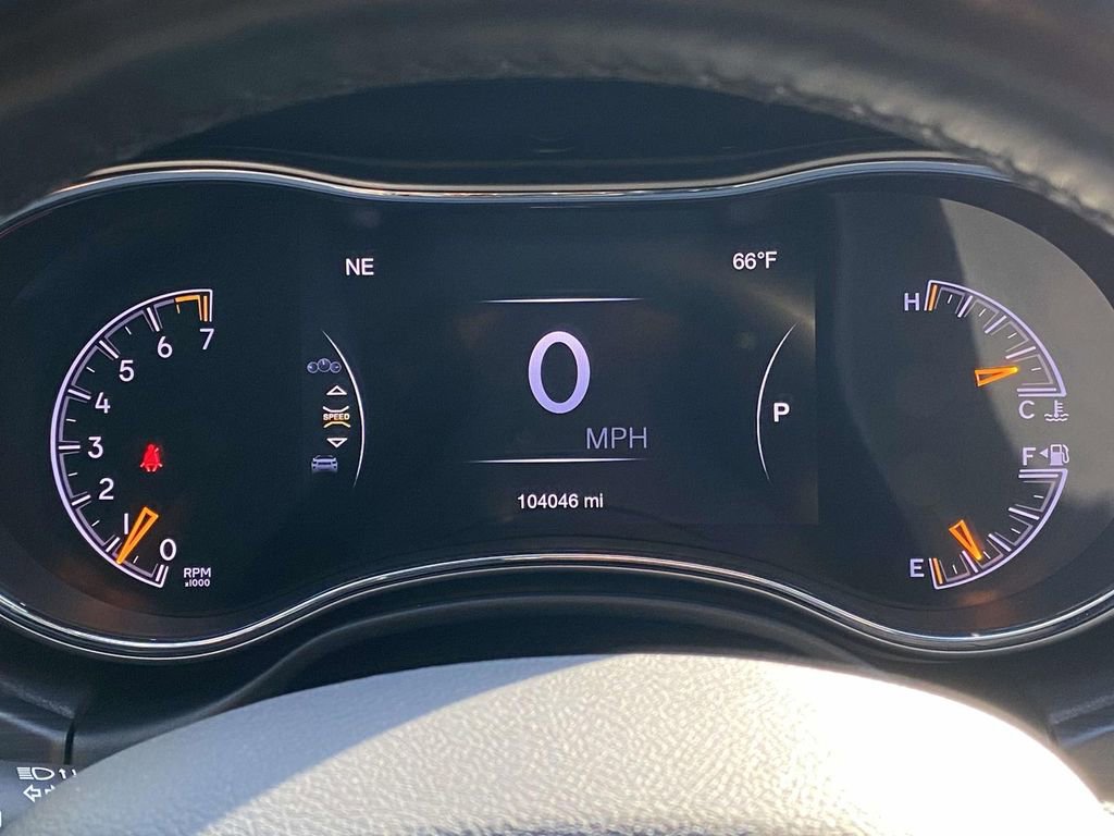 Used 2020 Jeep Grand Cherokee Altitude image 24