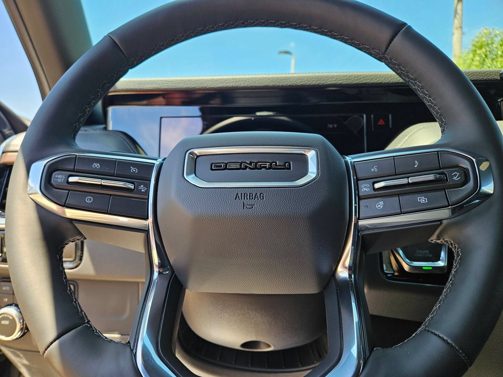 New 2026 GMC Yukon Denali AWD/4WD image 11