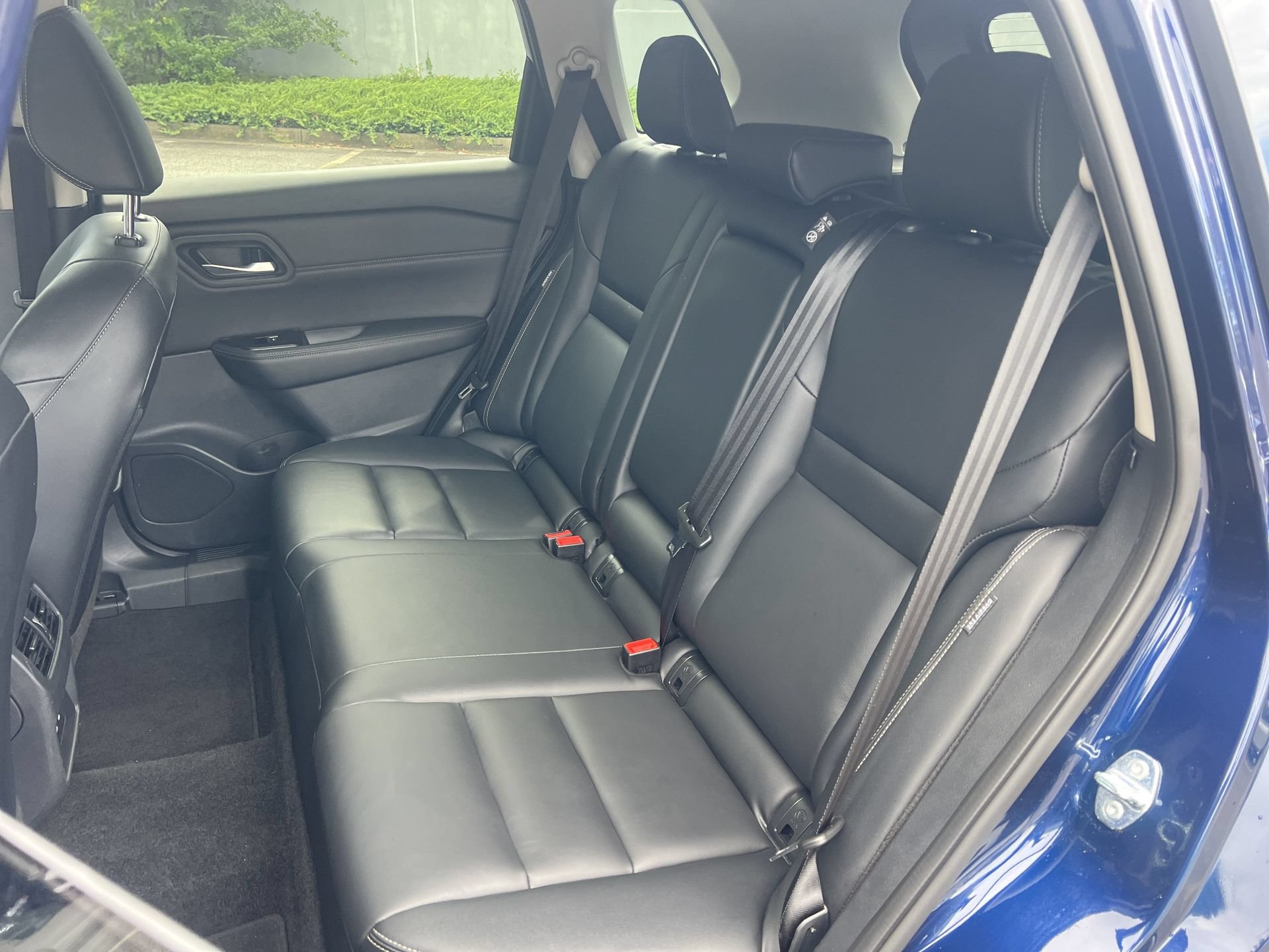 Certified 2026 Nissan Rogue SL FWD image 18