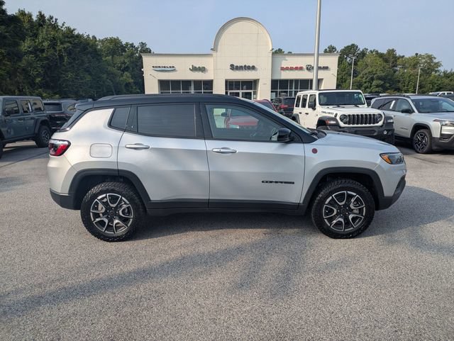 New 2026 Jeep Compass Trailhawk AWD/4WD image 2