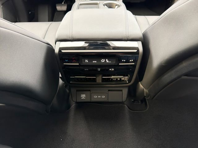 Used 2026 Acura MDX SH-AWD image 27