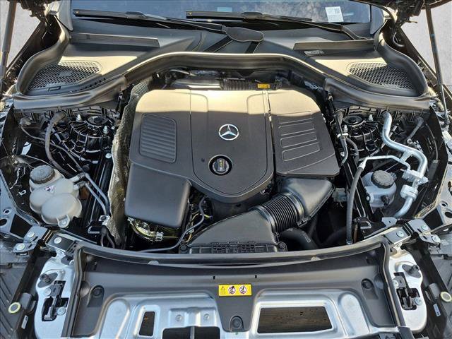 Used 2024 Mercedes-Benz GLC 300 4MATIC image 22