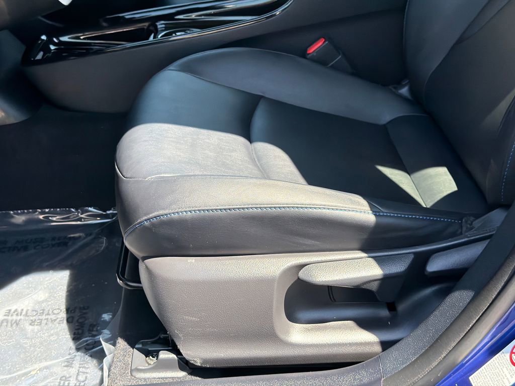 Used 2018 Toyota Prius Three Touring FWD image 10