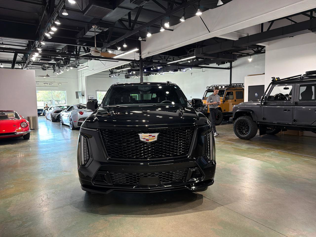 Used 2026 Cadillac Escalade ESV V image 13