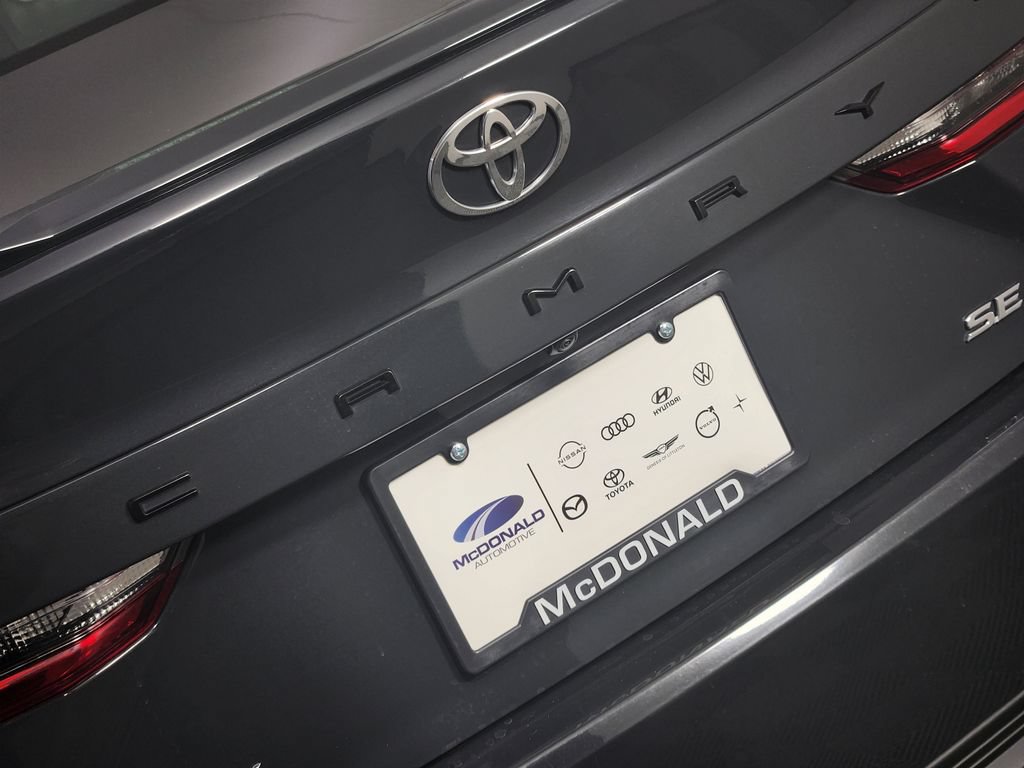 Used 2025 Toyota Camry SE FWD image 9