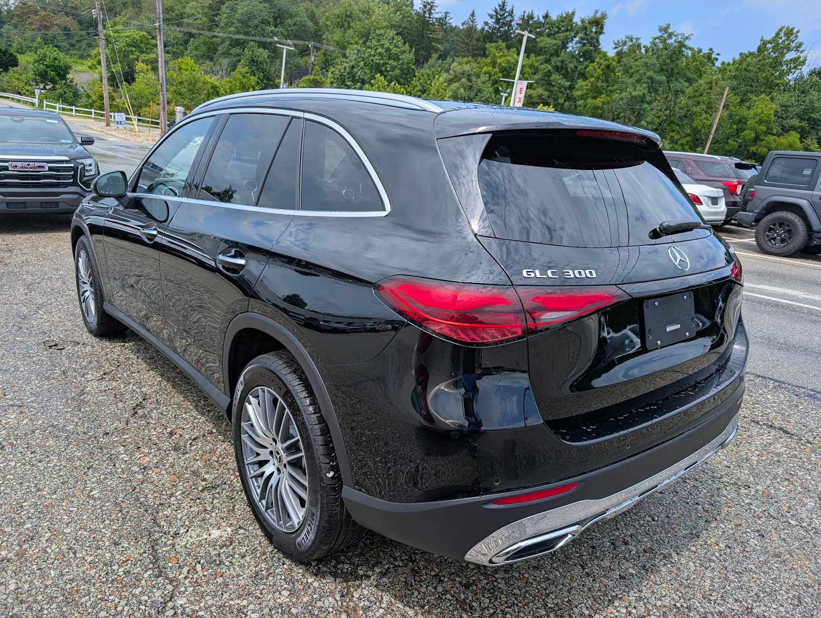 New 2026 Mercedes-Benz GLC 300 4MATIC image 9
