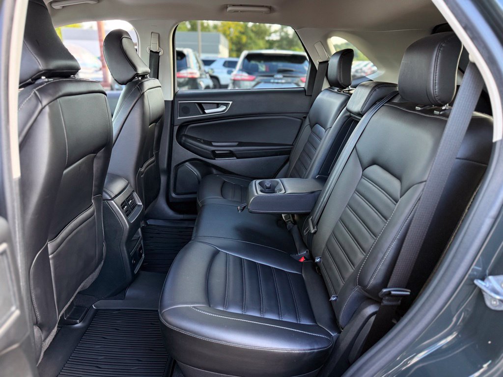Certified 2024 Ford Edge SEL w/ Convenience Package AWD/4WD image 12