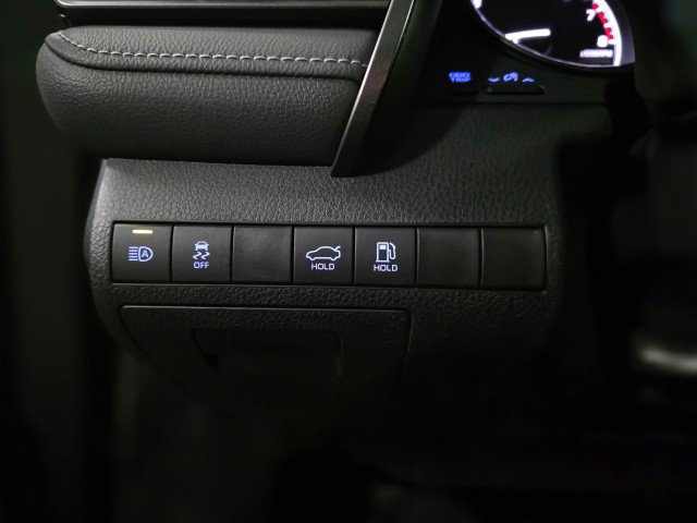 Used 2021 Toyota Camry SE w/ Carpet Mat Package (TMS) image 26