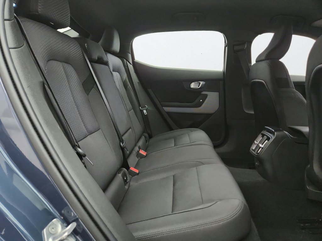 Used 2022 Polestar Polestar 2 w/ Pilot Package AWD/4WD image 30