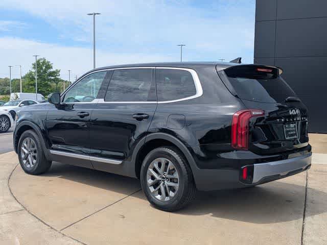 Used 2023 Kia Telluride LX AWD/4WD image 7