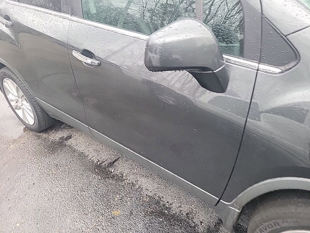 Used 2018 Chevrolet Trax Premier w/ LPO, Protection Package image 7