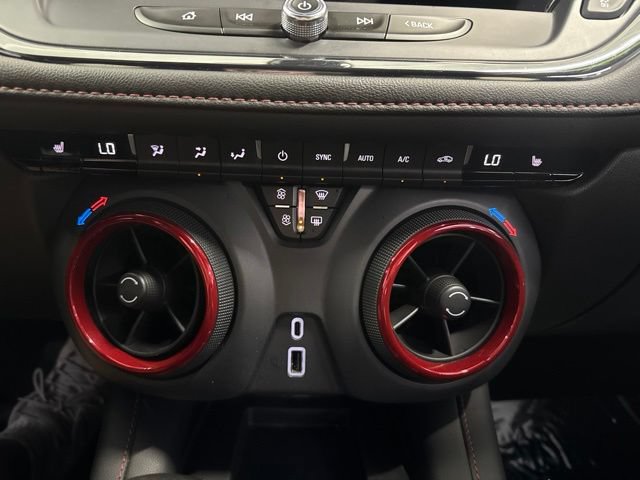 Used 2025 Chevrolet Blazer RS FWD image 42