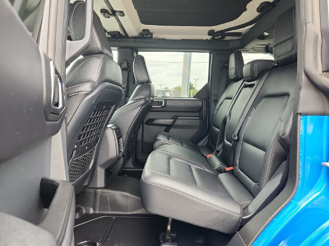 Used 2025 Ford Bronco Badlands AWD/4WD image 6
