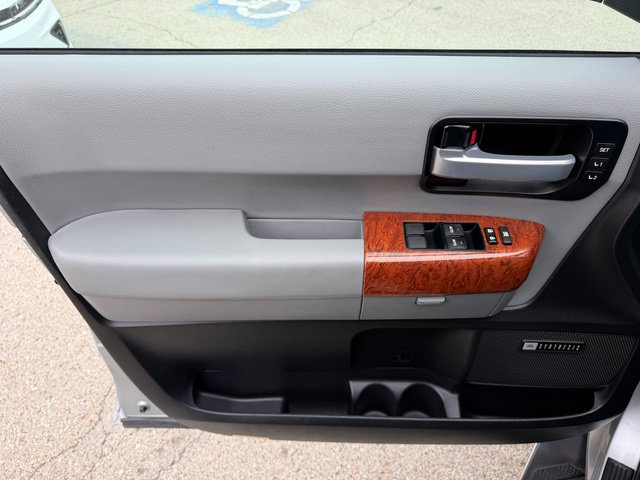 Certified 2021 Toyota Sequoia Platinum AWD/4WD image 22
