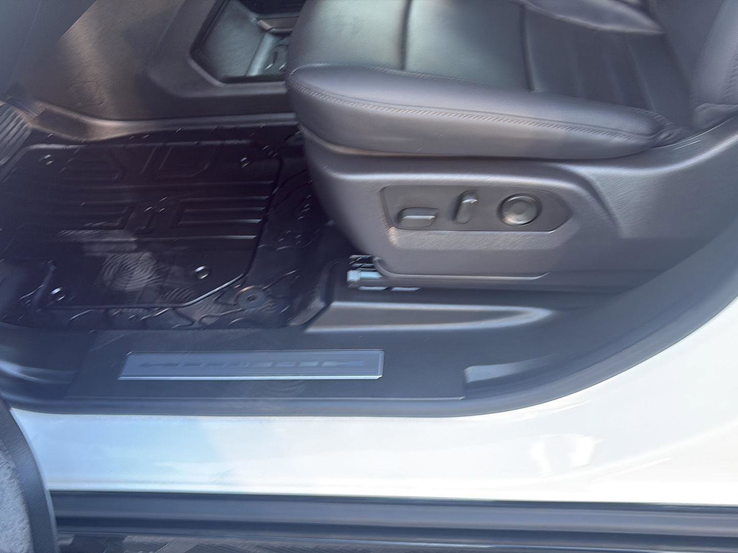 Used 2024 GMC Hummer EV 3X image 36