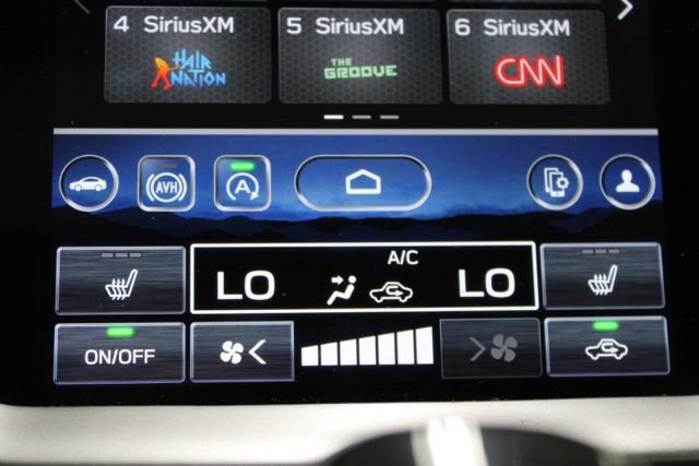 Used 2025 Subaru Outback Onyx Edition AWD/4WD image 26