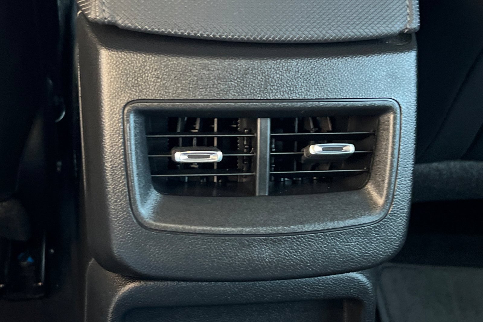 Used 2024 Chevrolet Equinox EV RS FWD image 20