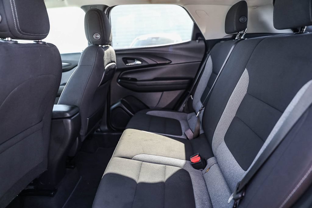 Used 2024 Chevrolet TrailBlazer LT FWD image 16