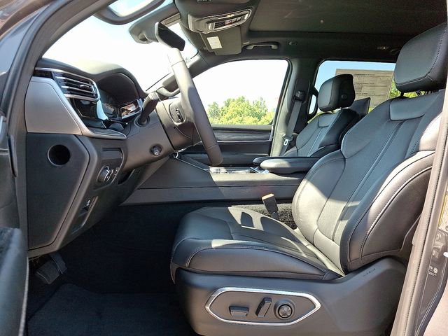 New 2024 Jeep Wagoneer Series III w/ Premium Group I image 6