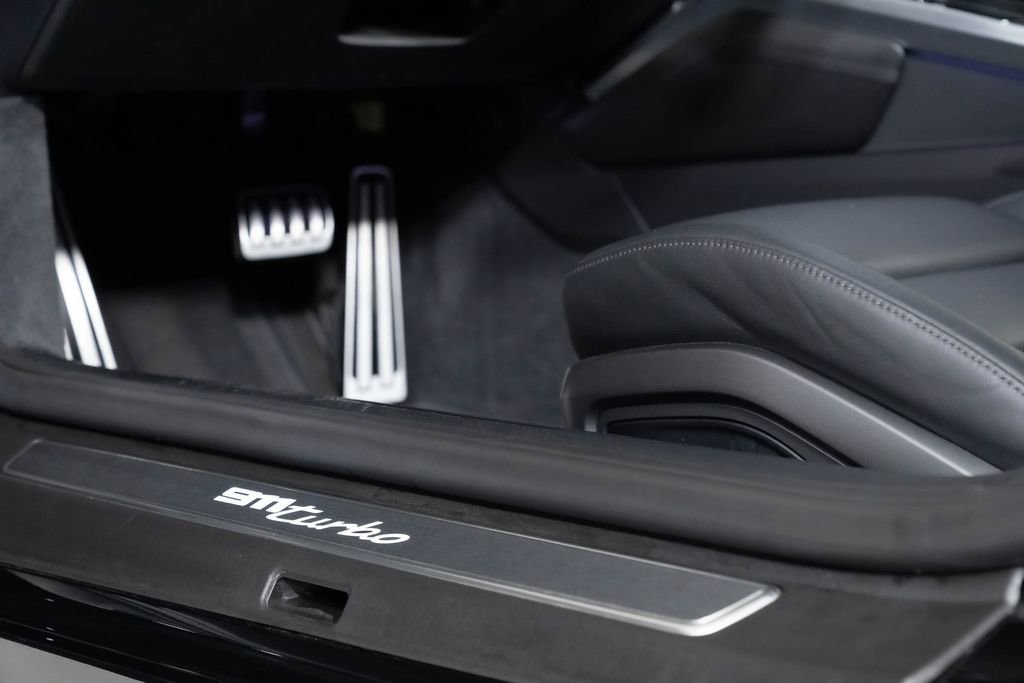 Used 2021 Porsche 911 Turbo image 21