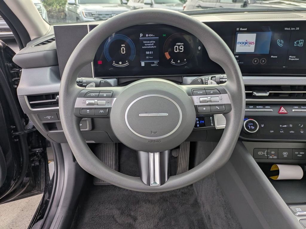 Used 2025 Hyundai Sonata SEL image 18
