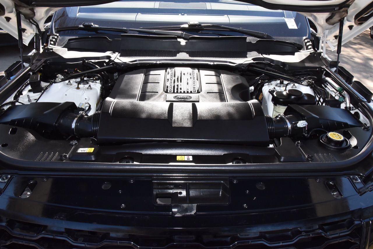 Used 2019 Land Rover Range Rover Supercharged image 38