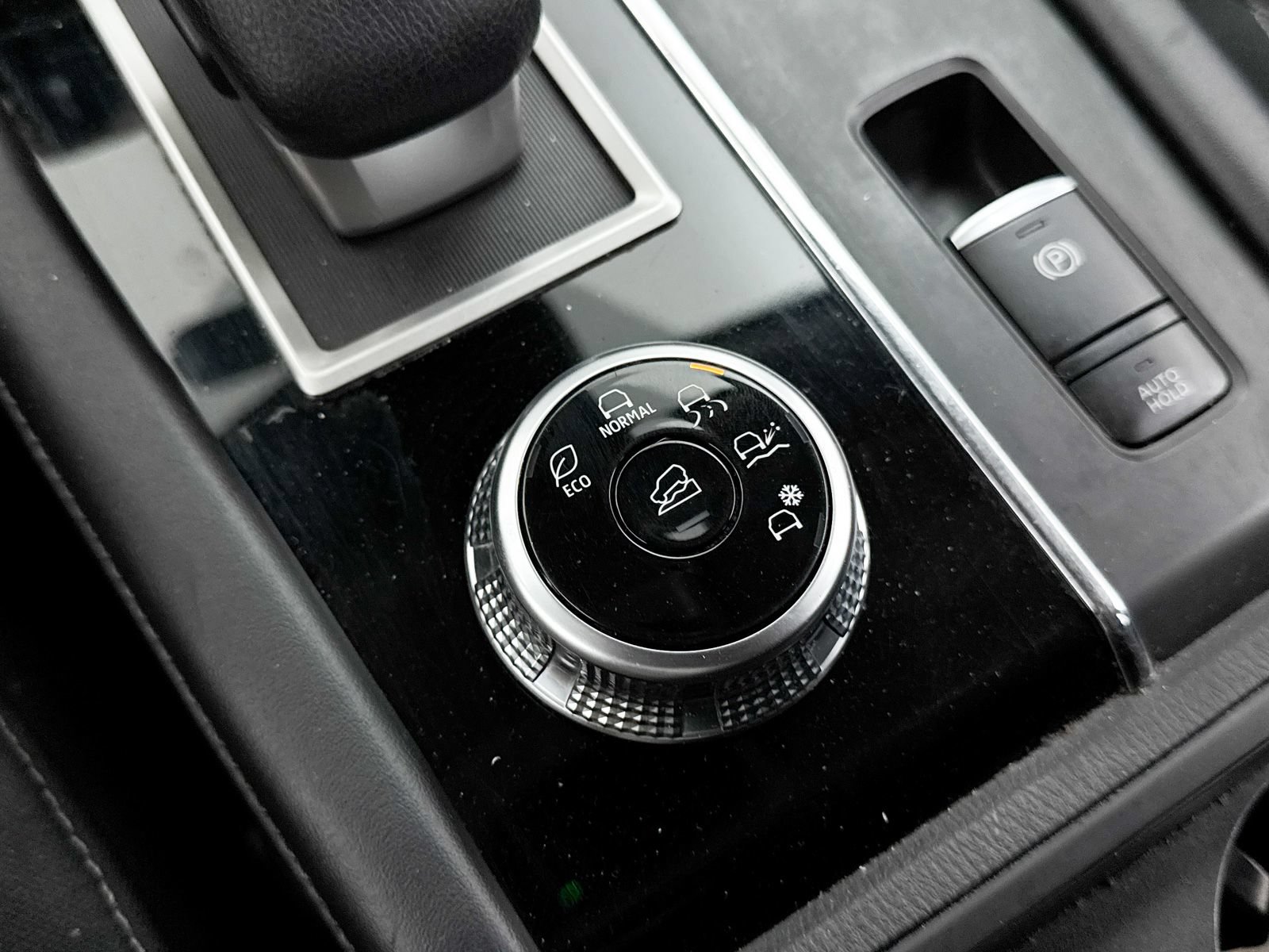 Used 2022 Mitsubishi Outlander ES FWD image 6